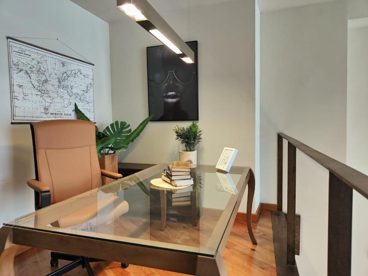 The Venue Luxury Apartments Valence Extérieur photo
